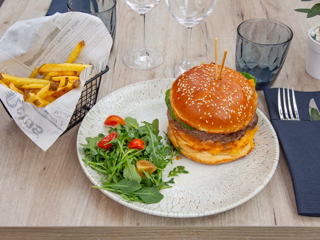 BISTROT SAINT JEAN Burger du Saint Jean