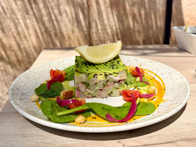 BISTROT SAINT JEAN Tartare de daurade